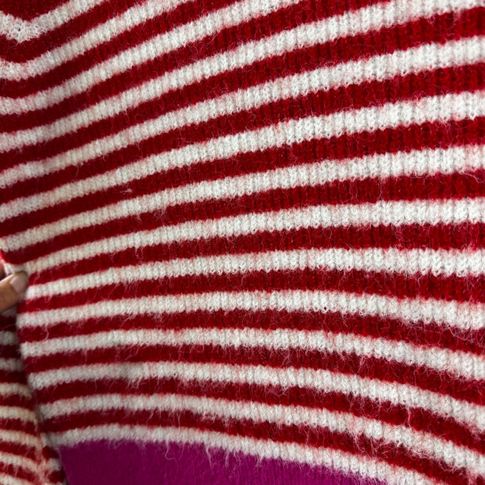 Gap Striped Sweater Womens Large Red White Pink Fuzzy Knit Crewneck (1702) - Picture 3 of 9